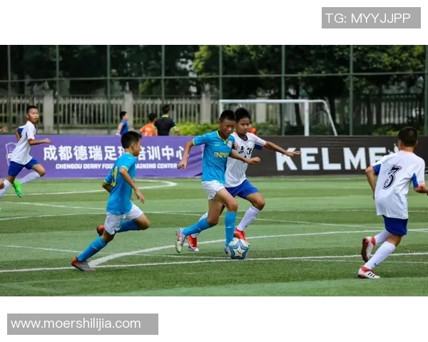 成都足球队荣登足球战术排行榜第一名引发热议与关注