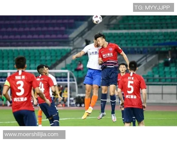 广州羽毛球队与重庆羽毛球队赛后复盘分析比赛节奏与策略对比 广州羽毛球队与重庆羽毛球队赛后复盘分析比赛节奏与策略对比