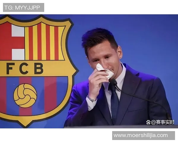 足球明星穿破鞋视频引发热议球迷纷纷点赞背后故事令人感动